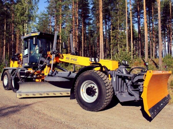 Ny Veekmas RG 246 väghyvel till Norge