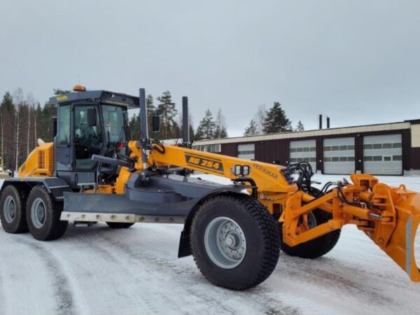 Ny Veekmas RG 254 årsmodell 2022 färdig att tas i bruk